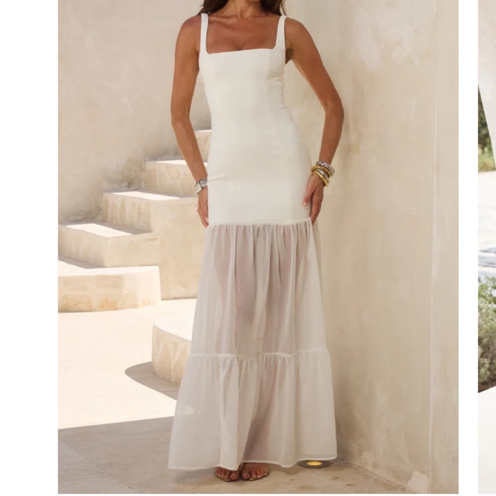 Elegant White Maxi Dress